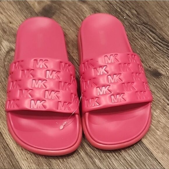 Michael Kors Finnie Logo Slide Sandal - Picture 6 of 8